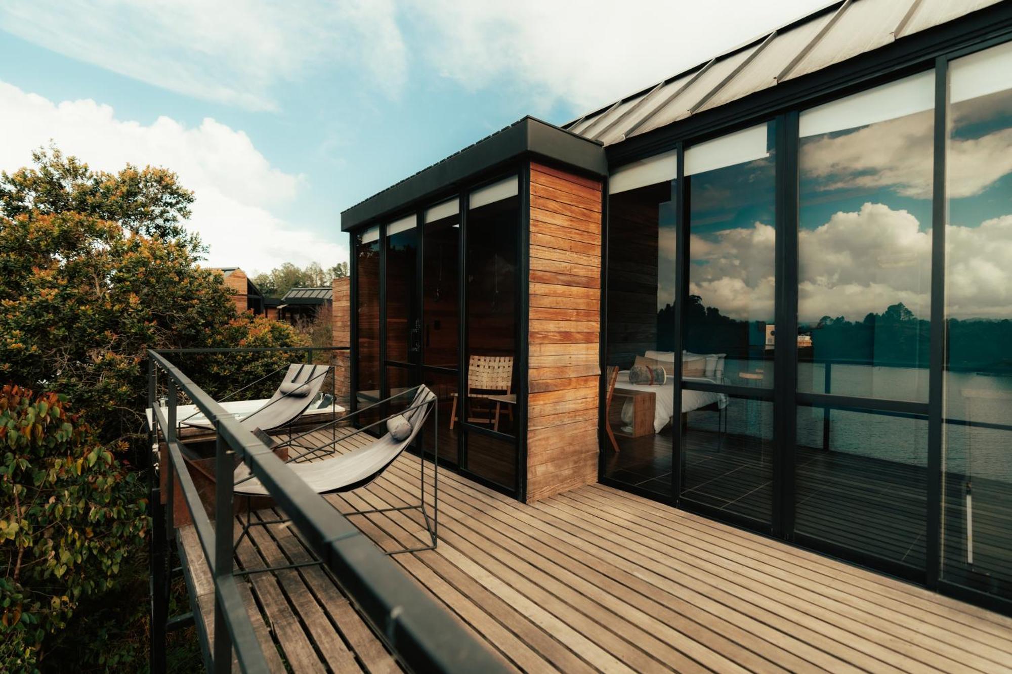 The Boato Hotel Guatape Luaran gambar The roof terrace